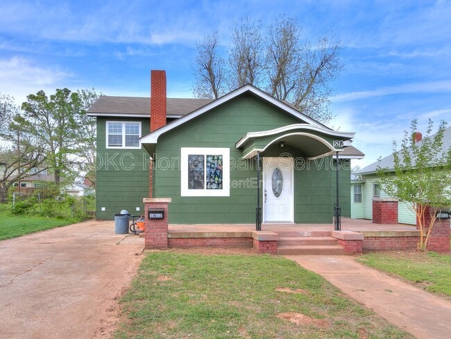 property at 1812 W Noble Ave