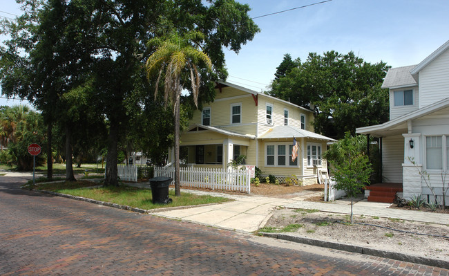 263 6th Ave N in St. Petersburg, FL - Building Photo - Building Photo