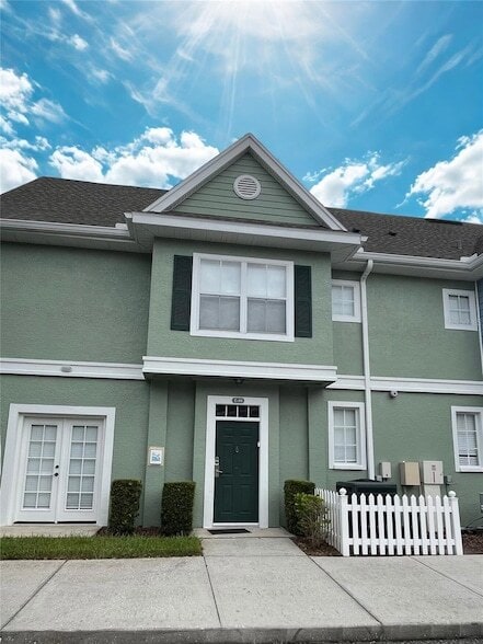 property at 2201 San Cristobolo Dr