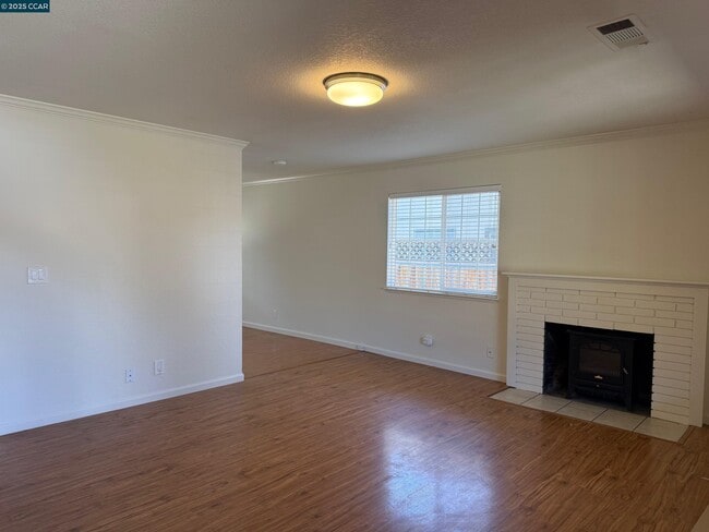 1049 Miranda Way in Livermore, CA - Building Photo - Building Photo
