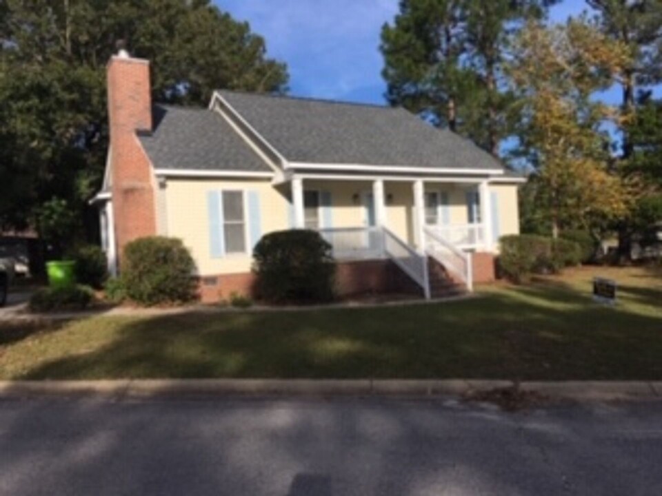 204 Cambridge Lane Rd in Columbia, SC - Building Photo