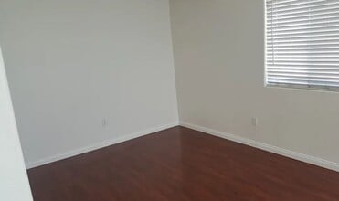 412 Willow St in Wellsville, KS - Building Photo - Building Photo