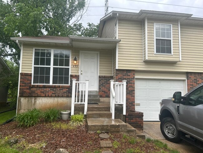 property at 432 Omar Ct