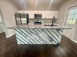 48 Seibold Rd in Guntersville, AL - Building Photo - Building Photo