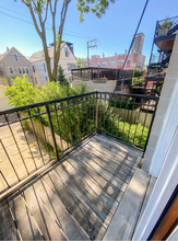 2539 N Southport Ave, Unit 2531-2s in Chicago, IL - Building Photo - Building Photo