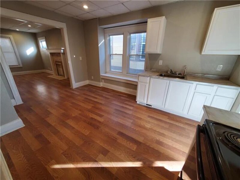 3841 Roberts St in Kansas City, MO - Building Photo