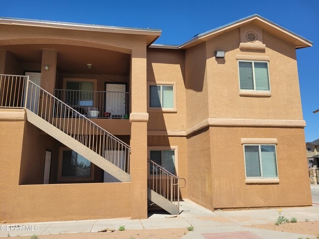 property at 3408 Blue Earth Ln