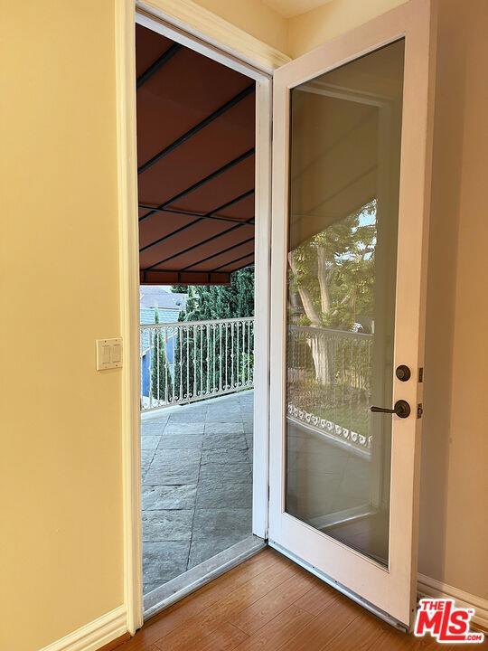 11540 Blix St in Los Angeles, CA - Building Photo - Building Photo