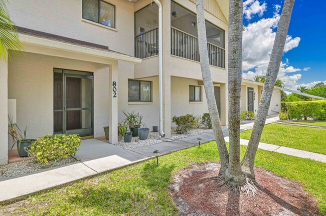 15080 Riverbend Blvd in North Fort Myers, FL - Building Photo - Building Photo