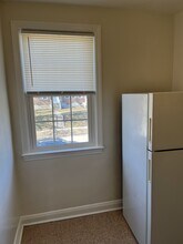 1129 Gleneagle Rd, Unit 1129B in Baltimore, MD - Foto de edificio - Building Photo