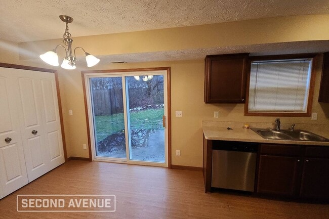 433 Station 44 Pl in Painesville, OH - Foto de edificio - Building Photo