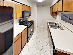 11010 Maple Rock Dr in Humble, TX - Building Photo - Building Photo