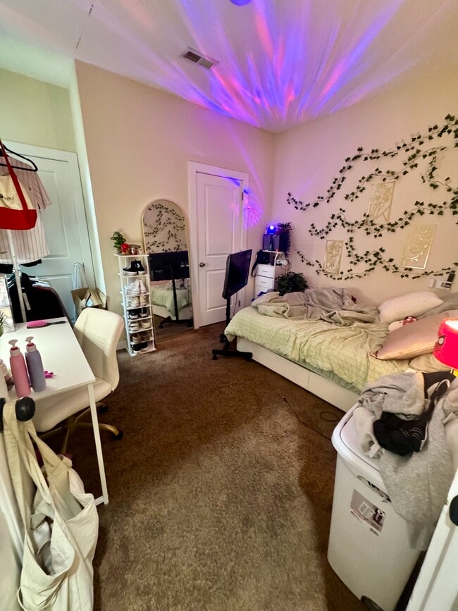 1704 Cecil B Moore Ave, Unit 2B with Shared Bathroom