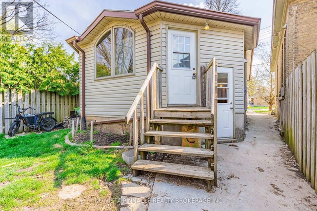 property at 132 Wharncliffe Rd N