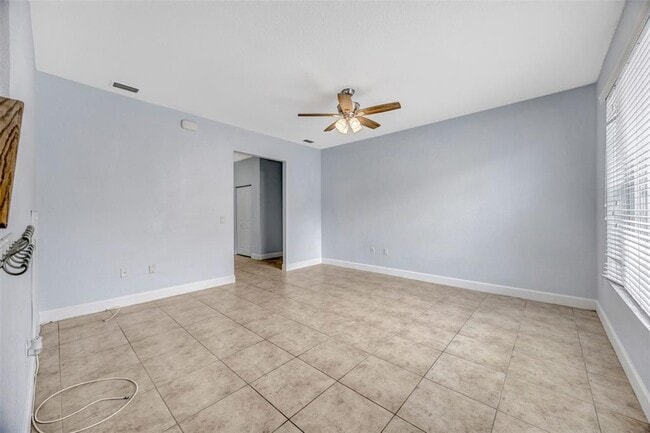 143 Alexander Woods Dr in Plant City, FL - Building Photo - Building Photo