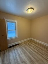 117 N 19th St in Escanaba, MI - Building Photo - Building Photo