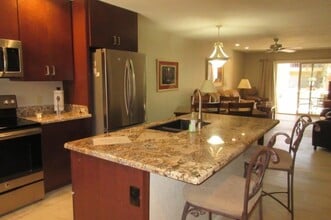 7430 E Chaparral Rd in Scottsdale, AZ - Foto de edificio - Building Photo