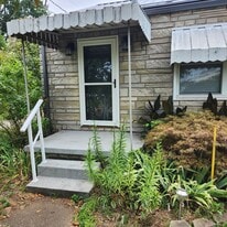 4406 7th Ave in Vienna, WV - Building Photo