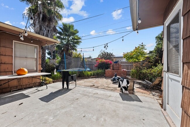 property at 6239-6241 Mary Ln Dr