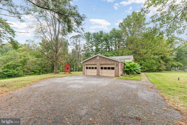 321 Sun Park Ln in Huntingtown, MD - Building Photo - Building Photo