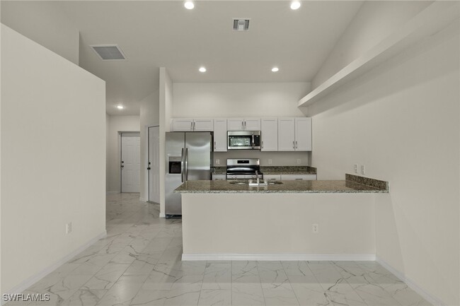 4538 SW 8th Pl