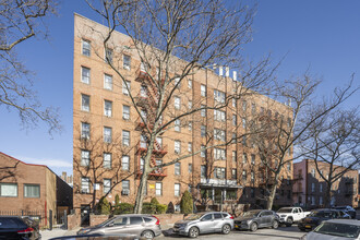 359 Ovington Avenue in Brooklyn, NY - Foto de edificio - Building Photo