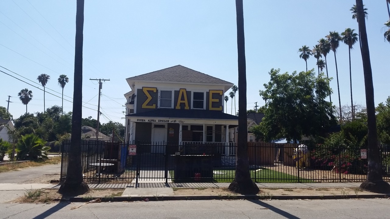 351 N Main St in Pomona, CA - Building Photo