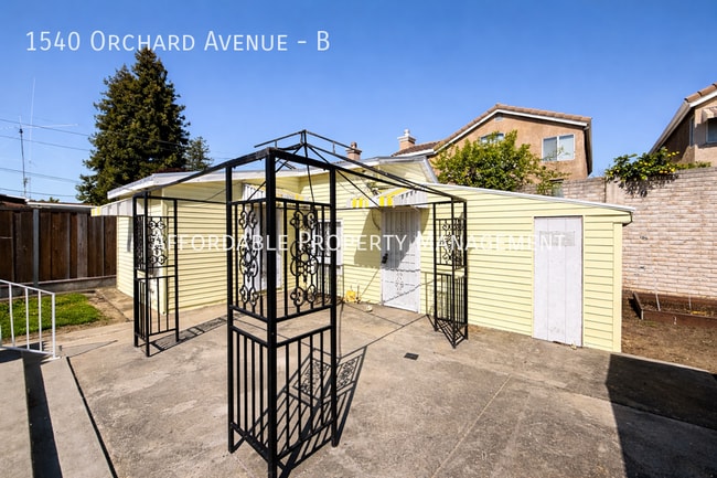 property at 1540 Orchard Ave
