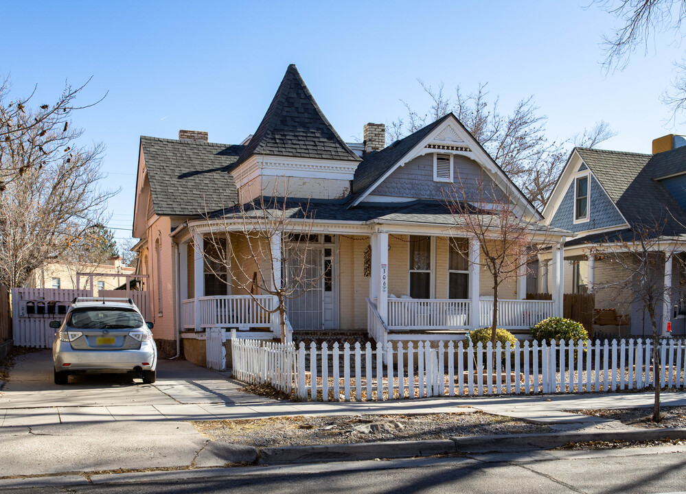 306 Walter St SE in Albuquerque, NM - Foto de edificio