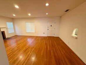 1500 V St in Sacramento, CA - Building Photo - Building Photo