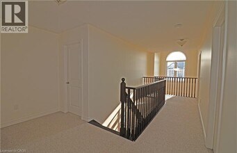 4495 Saw Mill Dr in Niagara Falls, ON - Building Photo - Building Photo