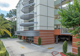 Lake Virginia Condominiums in Winter Park, FL - Building Photo - Building Photo