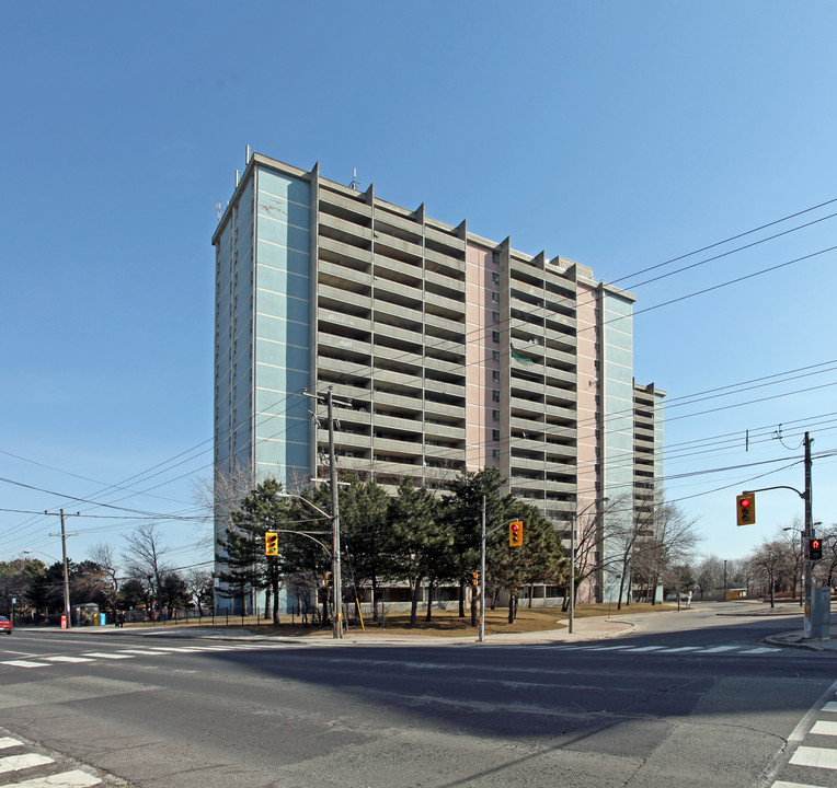 Danforth Midland Apartments in Toronto, ON - Building Photo