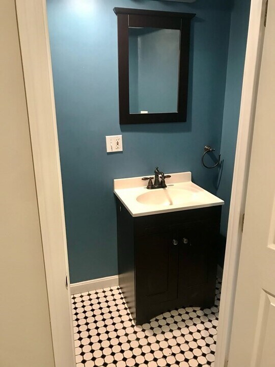 4 Colebrook St, Unit 1 in Boston, MA - Building Photo