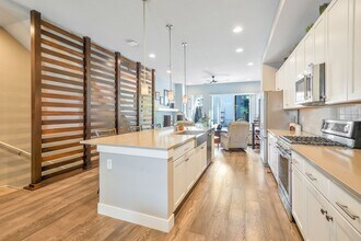 1364 Vine St in Denver, CO - Building Photo - Building Photo