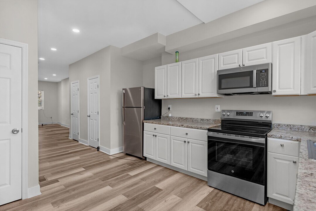 2533 Christian St in Baltimore, MD - Building Photo