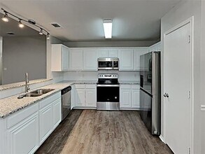 501 Marybeth Dr in Burleson, TX - Building Photo - Building Photo