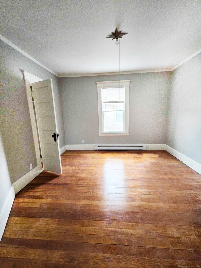 652 Watertown Ave in Waterbury, CT - Building Photo - Building Photo