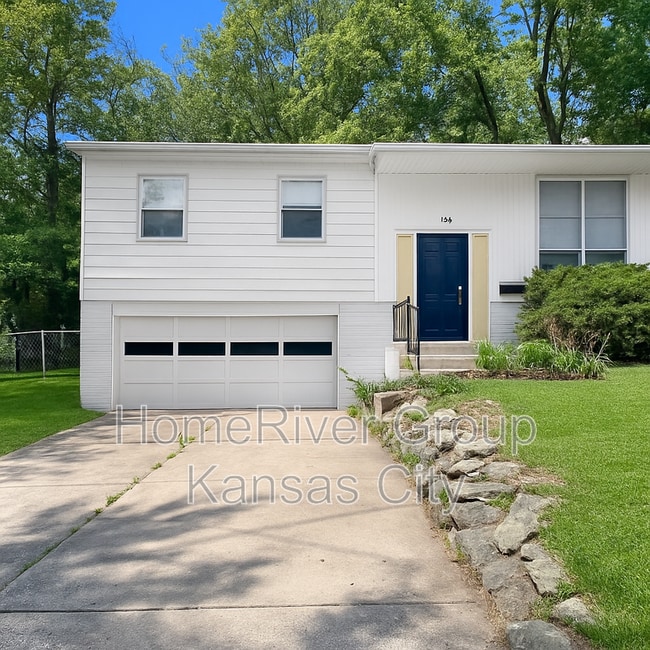 8724 E 96th St in Kansas City, MO - Building Photo - Building Photo
