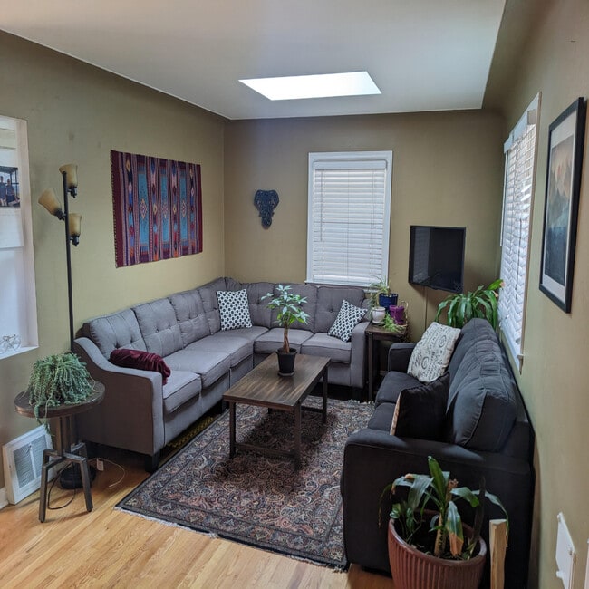 2720 S Franklin St in Denver, CO - Building Photo - Building Photo