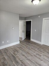 81 Sidney St in Bangor, ME - Building Photo - Building Photo