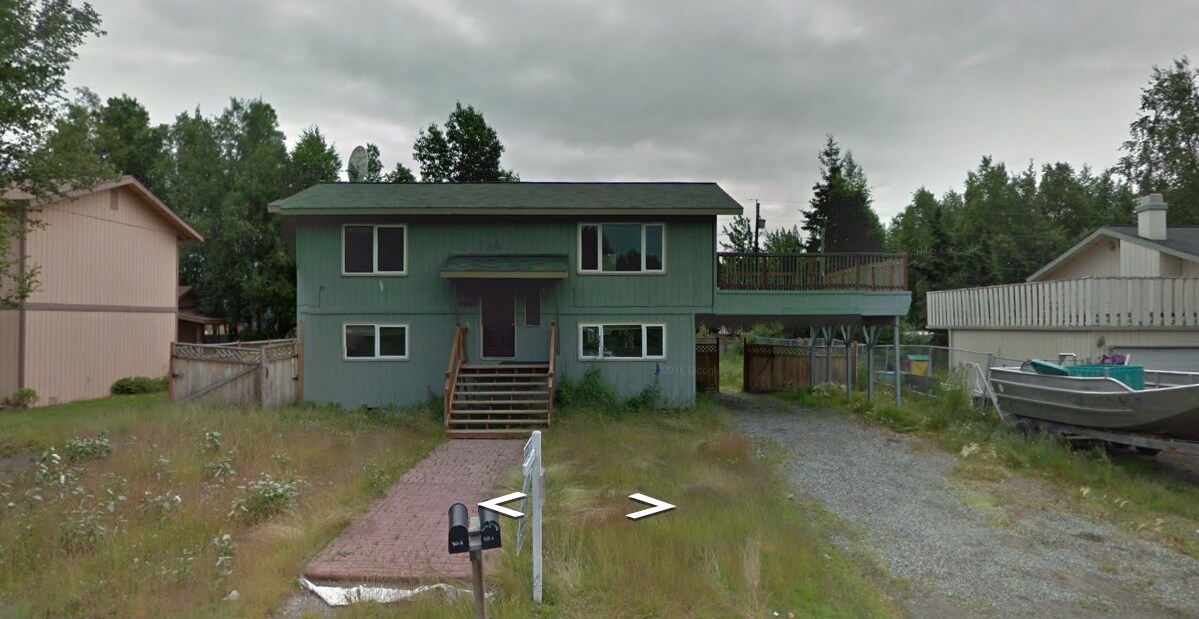 9021 Washburn St in Anchorage, AK - Building Photo