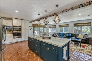 9 El Camino Real in Vallejo, CA - Building Photo