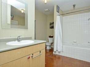 1601 E 5th St. in Austin, TX - Building Photo - Building Photo