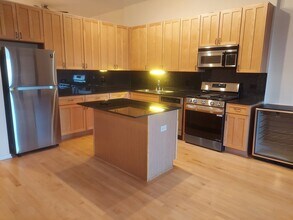 1000 E 53rd St in Chicago, IL - Building Photo - Building Photo