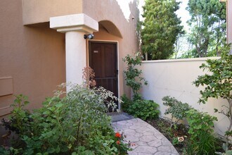 1144 Corte Riviera in Camarillo, CA - Building Photo - Building Photo