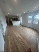 995 S Orange Ave in Newark, NJ - Building Photo