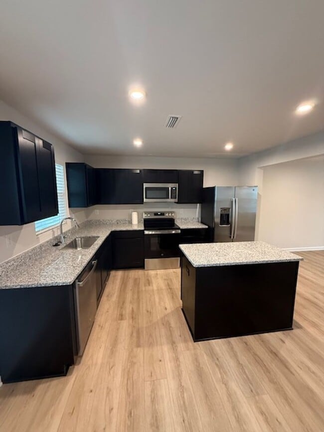 property at 5597 Knox Ln