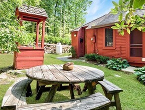 198 Ramapoo Rd in Ridgefield, CT - Building Photo - Building Photo