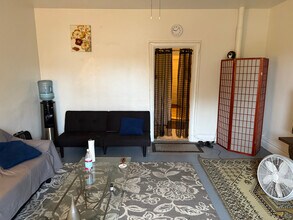 393 N Euclid Ave in Pasadena, CA - Building Photo - Building Photo